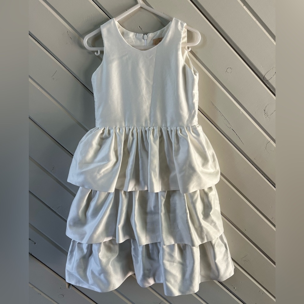 EUC Beautiful White Girls Size 5 Ruffles Flower Girl Dress